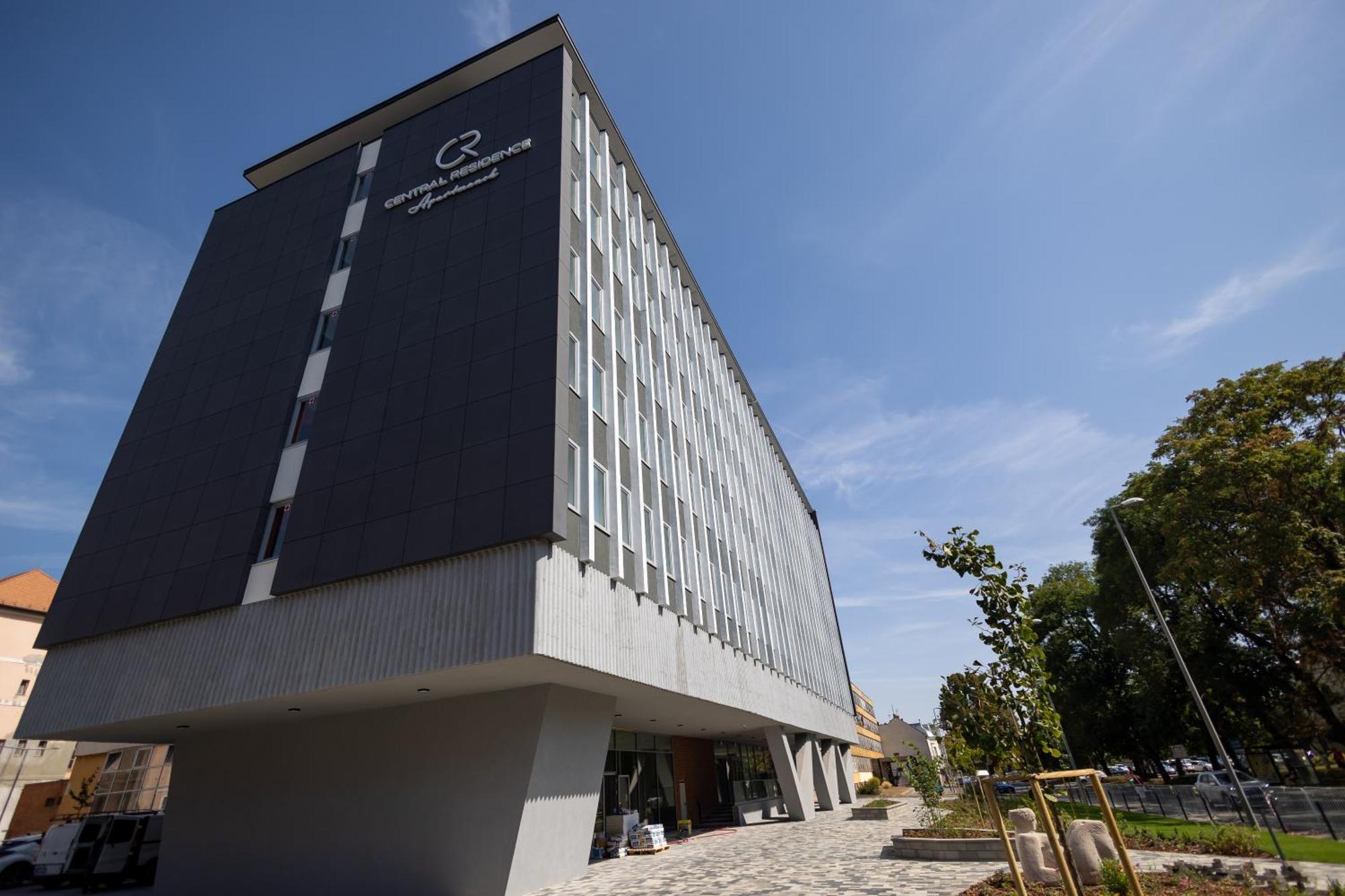 מישקולץ Central Residence Apartmanok מראה חיצוני תמונה