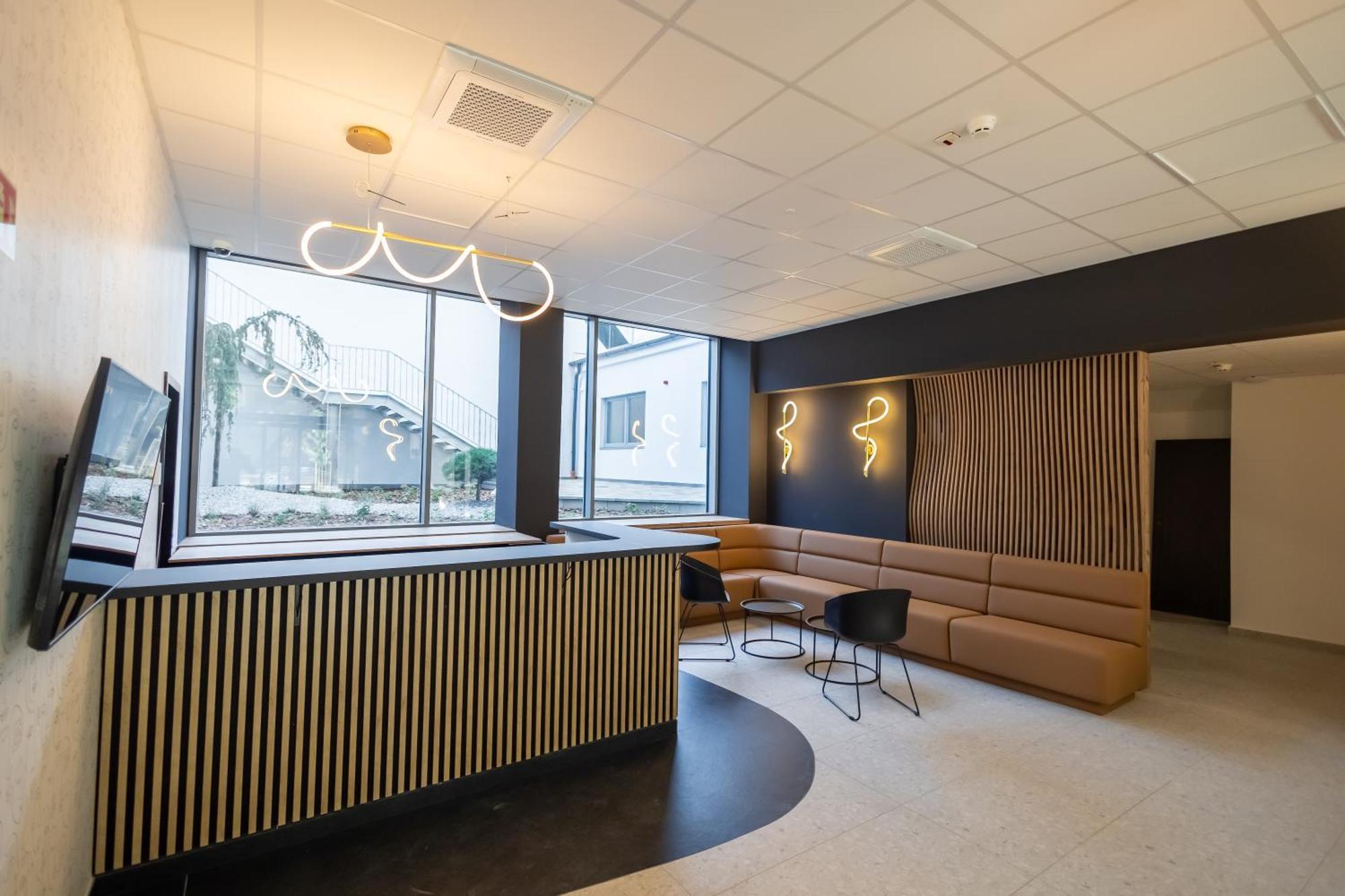 מישקולץ Central Residence Apartmanok מראה חיצוני תמונה